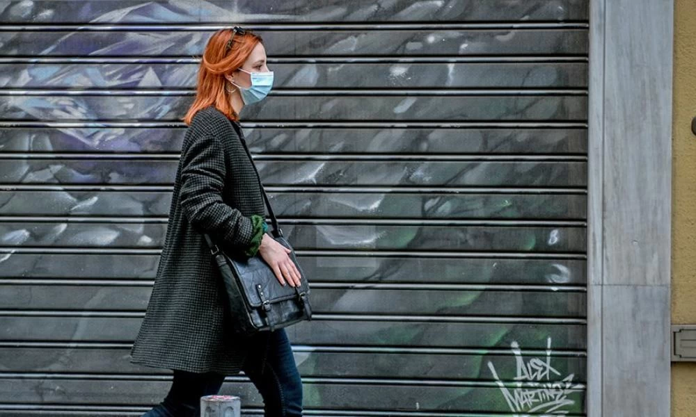 Κορονοϊός: 52 νέοι θάνατοι, 2.512 κρούσματα και 545 διασωληνωμένοι